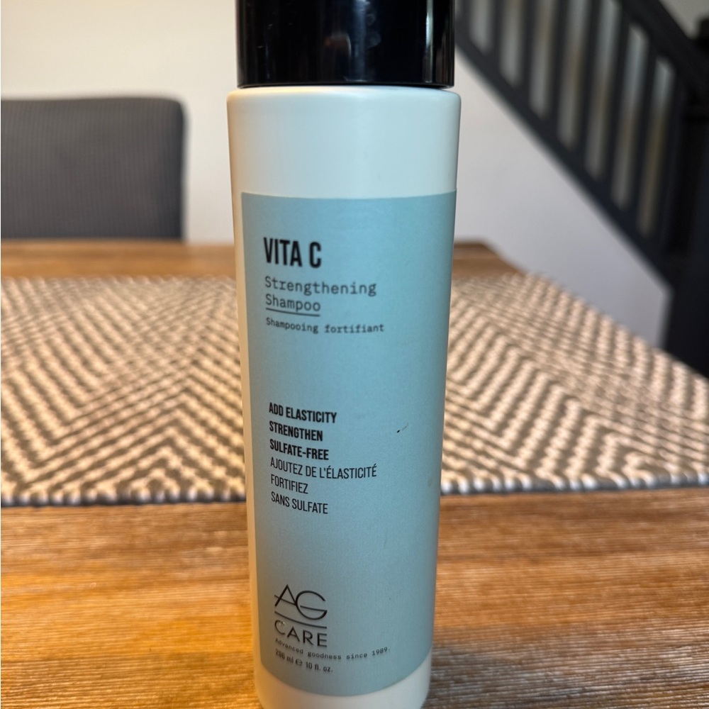 Vita C Strengthening Shampoo